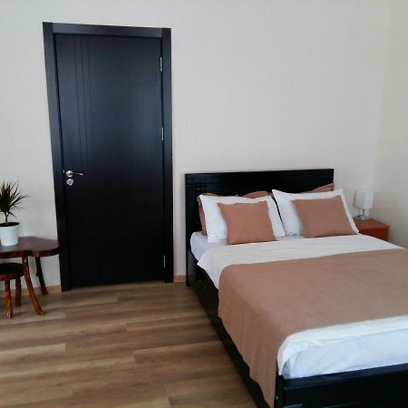 Gulo'S Home Tbiliszi Kültér fotó